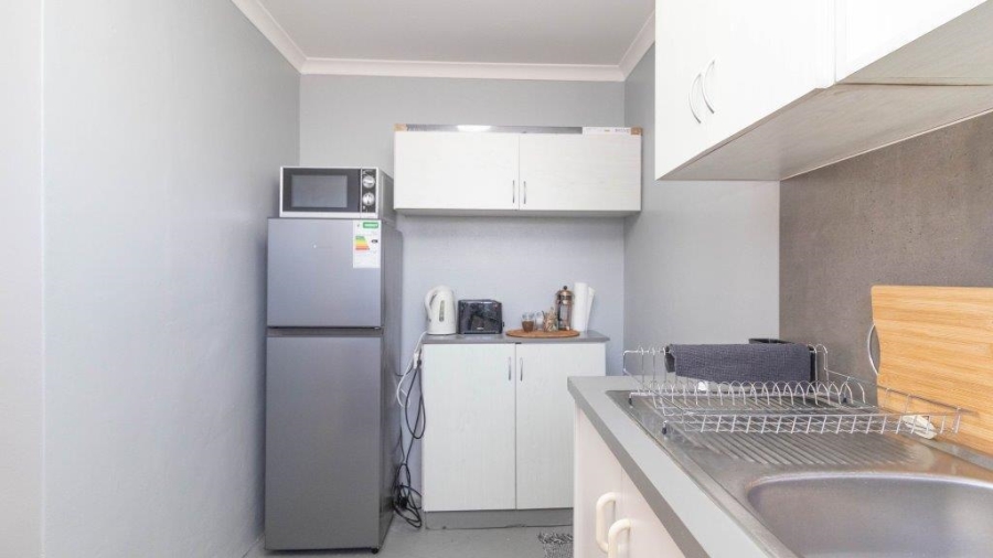 7 Bedroom Property for Sale in Westcliff Western Cape